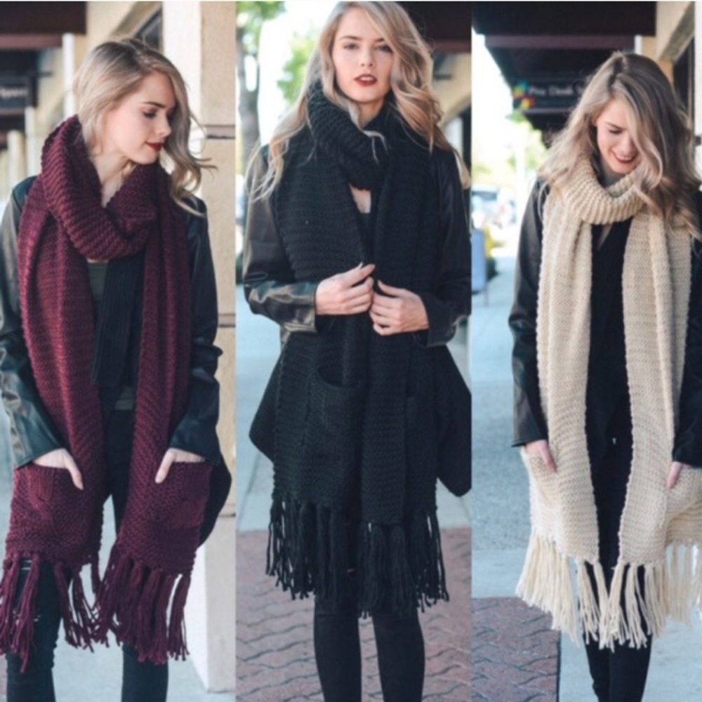 Last 1 ! New Oversized Scarf w/Pockets - Picture 3 of 8
